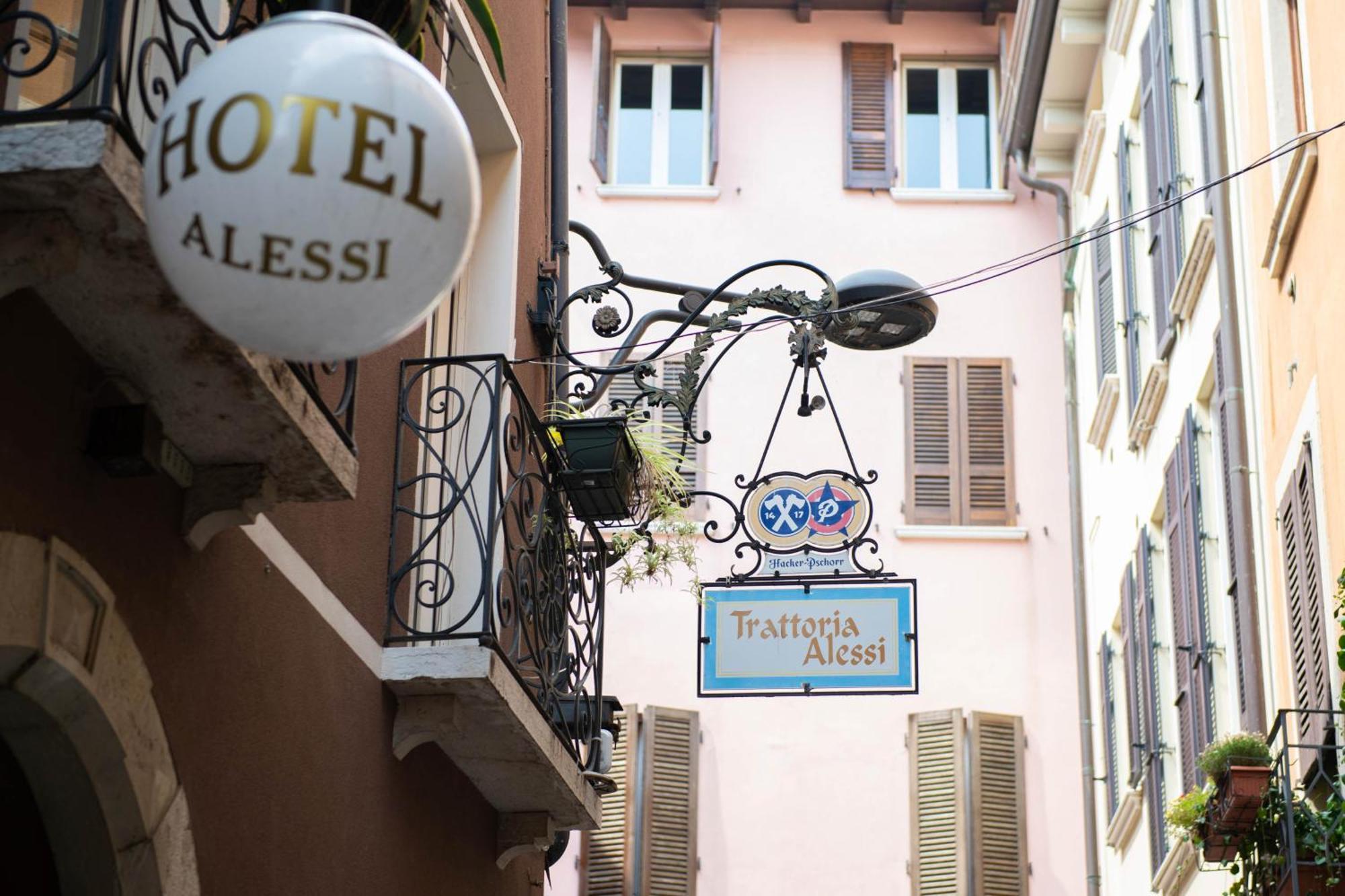 Alessi Hotel Trattoria Desenzano del Garda Eksteriør billede