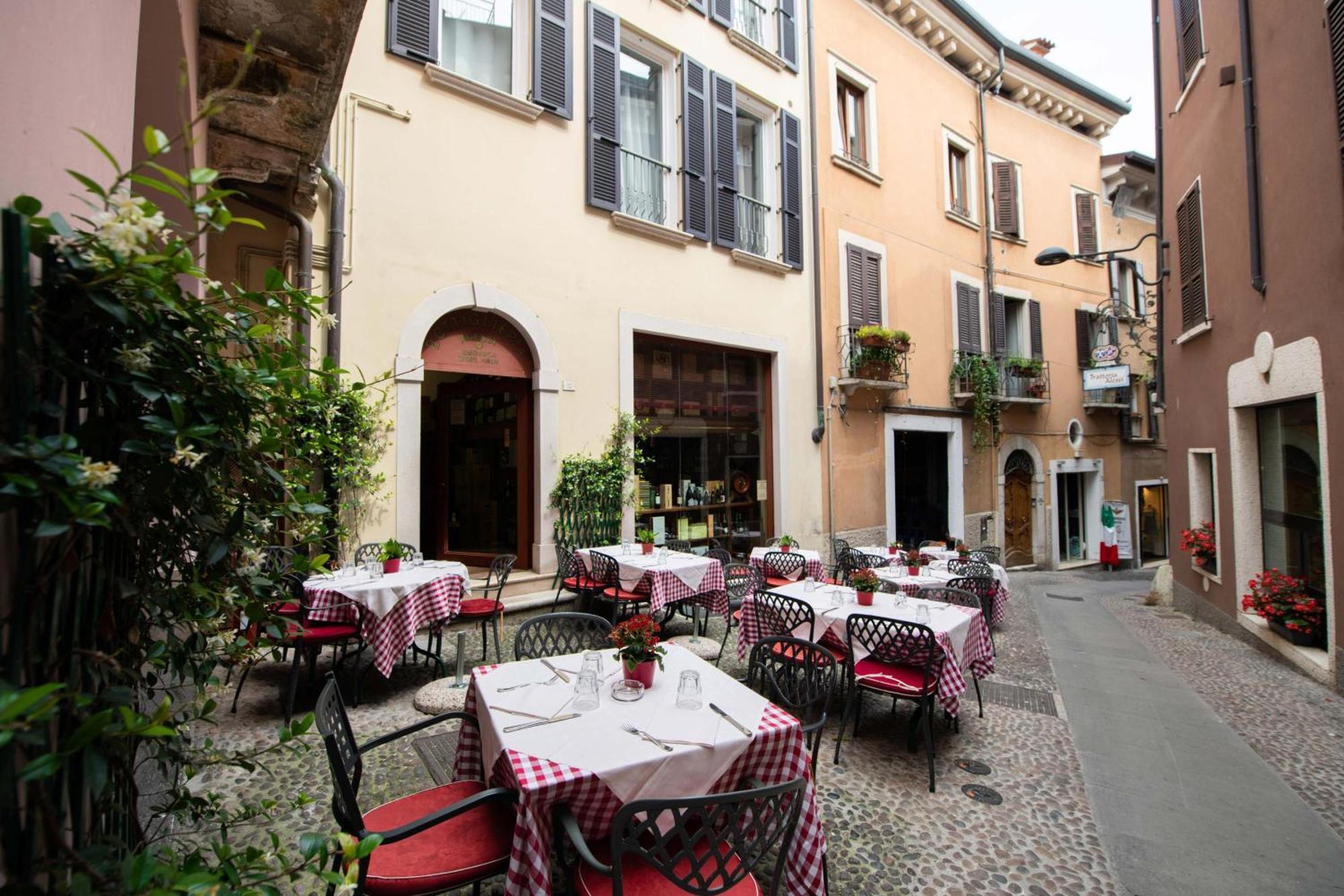 Alessi Hotel Trattoria Desenzano del Garda Eksteriør billede