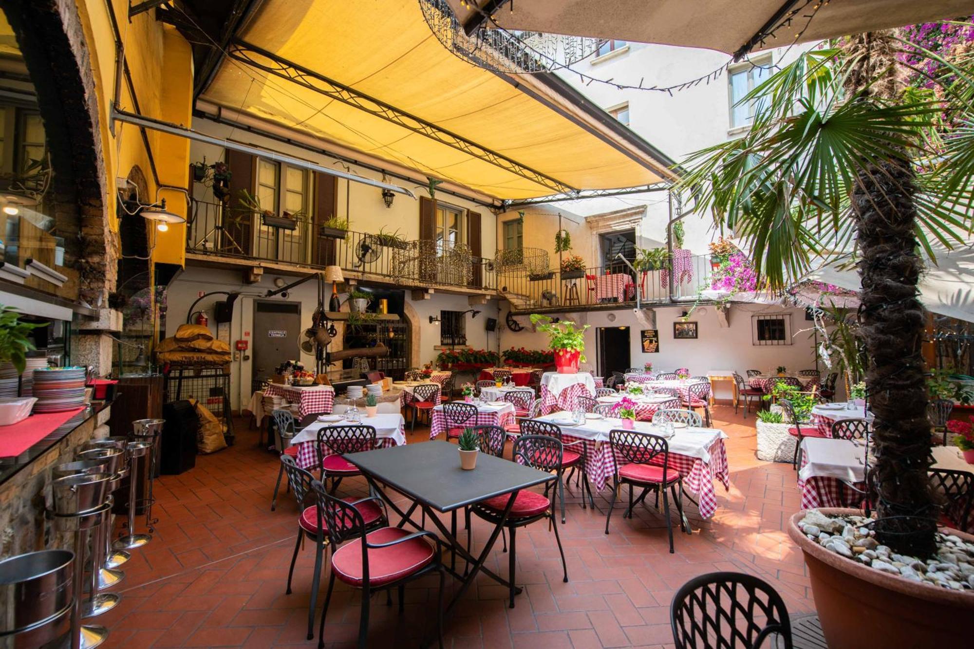 Alessi Hotel Trattoria Desenzano del Garda Eksteriør billede