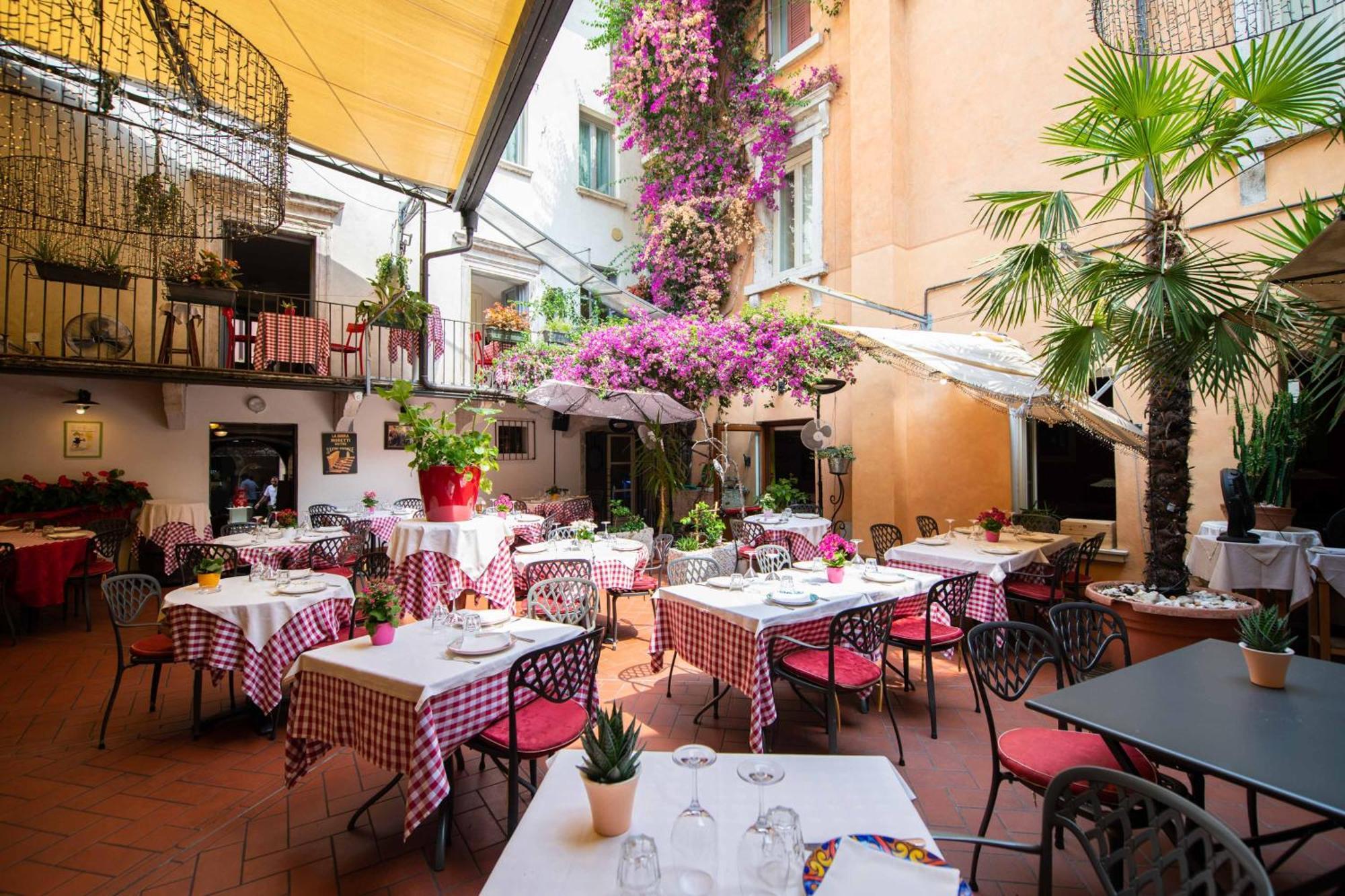 Alessi Hotel Trattoria Desenzano del Garda Eksteriør billede