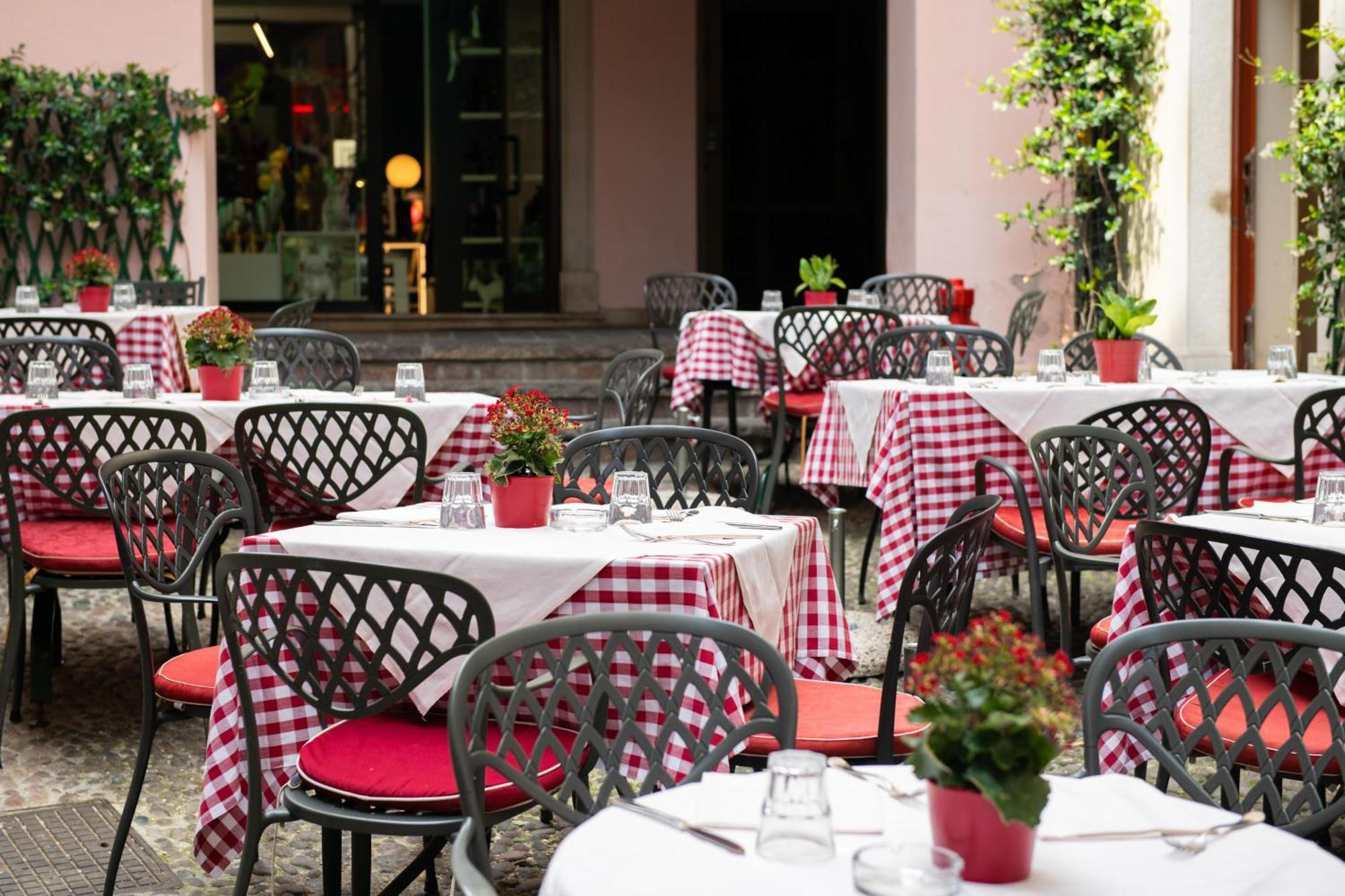 Alessi Hotel Trattoria Desenzano del Garda Eksteriør billede