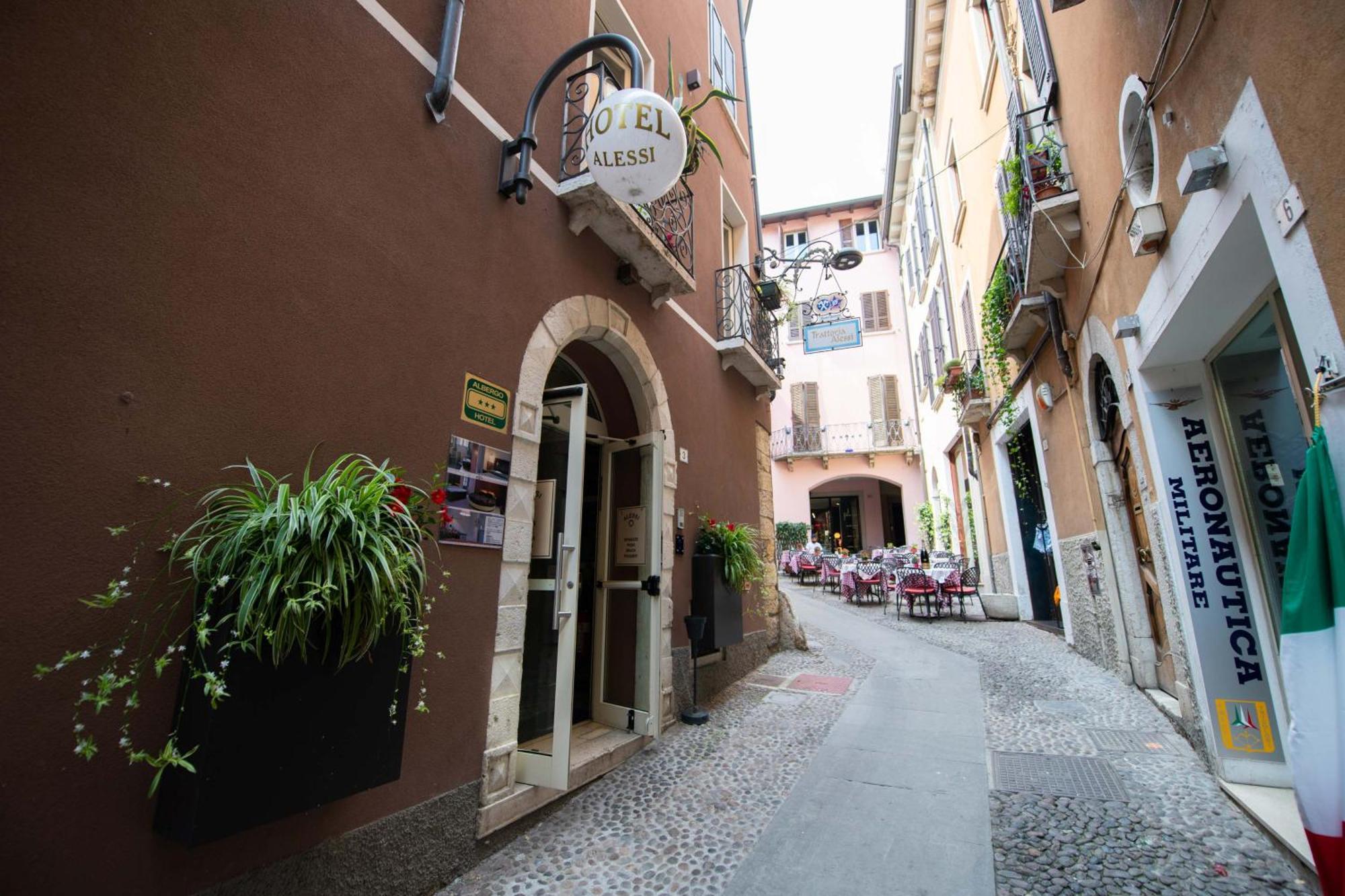 Alessi Hotel Trattoria Desenzano del Garda Eksteriør billede