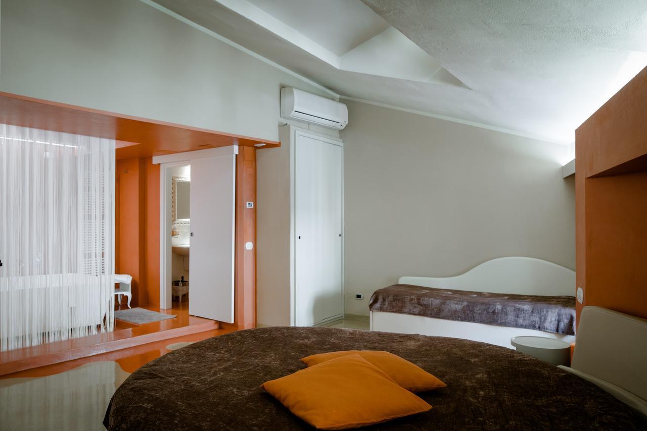 Alessi Hotel Trattoria Desenzano del Garda Eksteriør billede