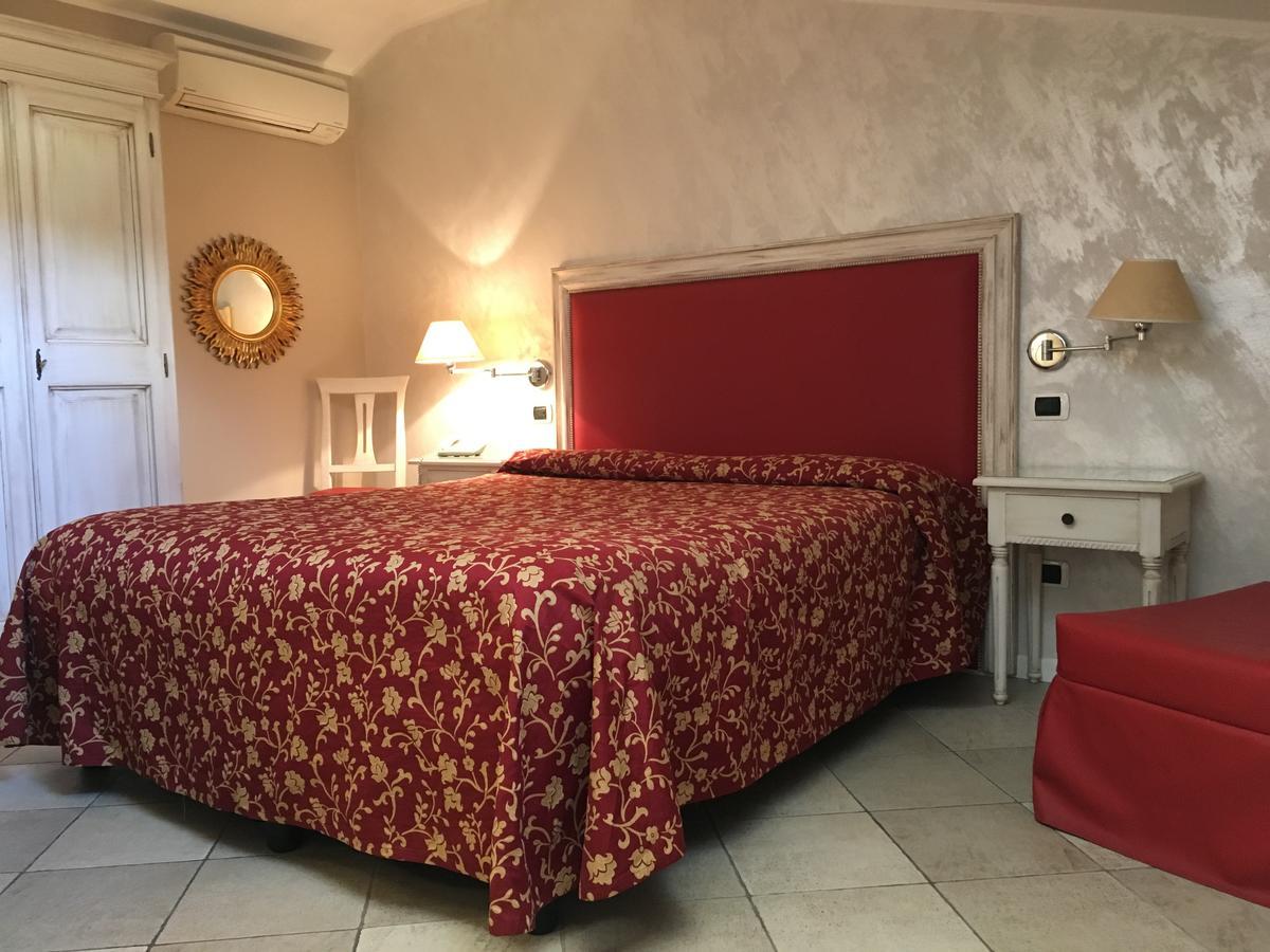 Alessi Hotel Trattoria Desenzano del Garda Eksteriør billede